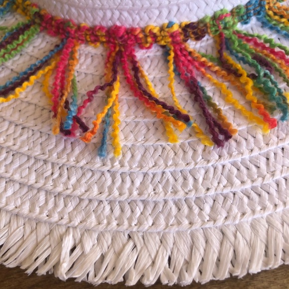 FLOPPY SUMMER White Straw HAT Colorful Boho Fringe NEW! - Picture 4 of 8